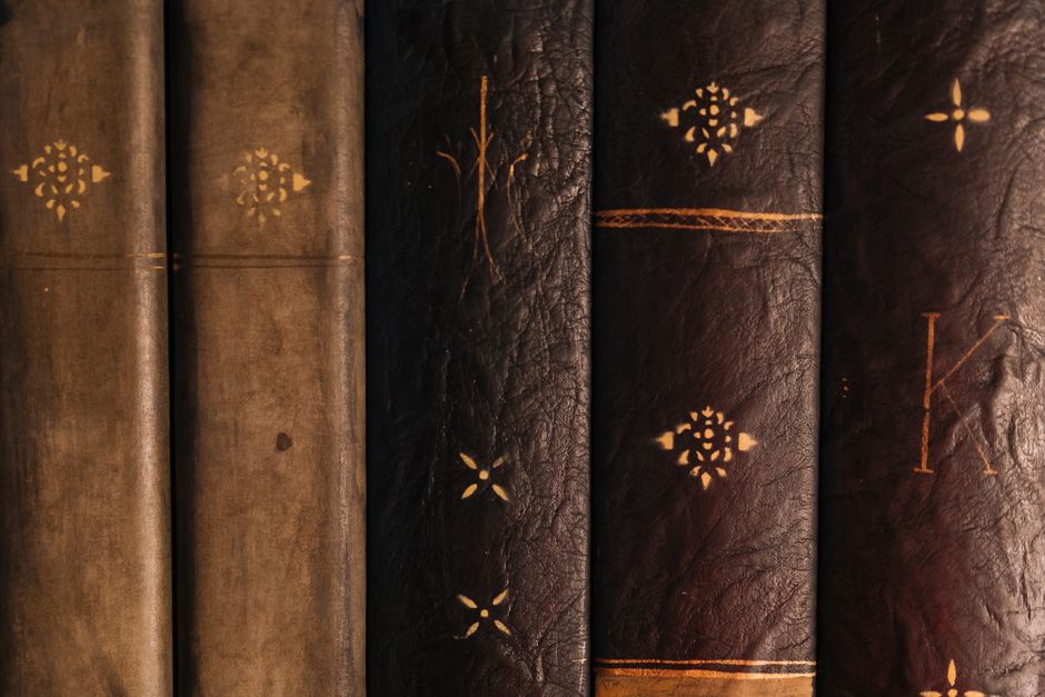 Common Myths About Leather Covers & Spine Tooling I Stopped Believing